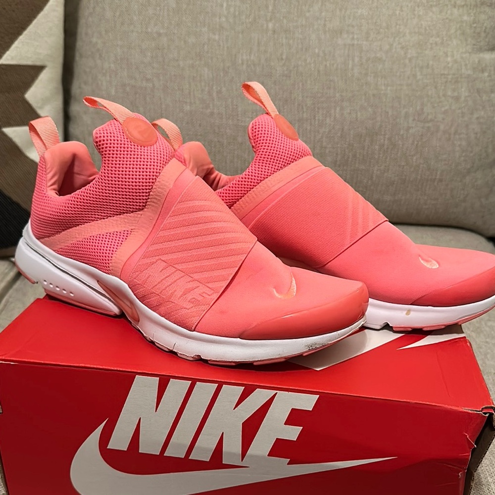 Nike Presto Extreme Pink Slip-On Sneakers